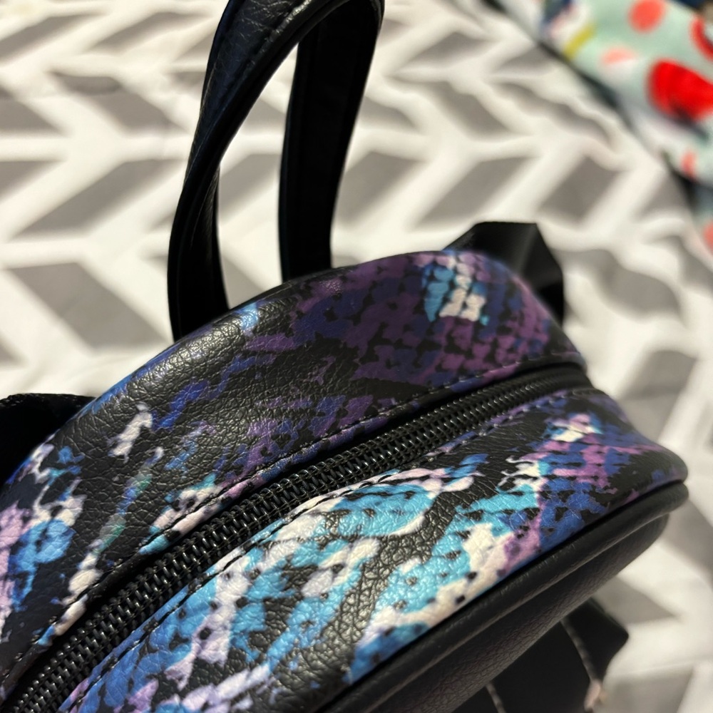 Mini Backpack With Adjustable Wings - image 5